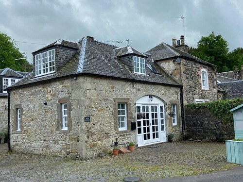 Cosy Cottage on Peaceful Private Estate