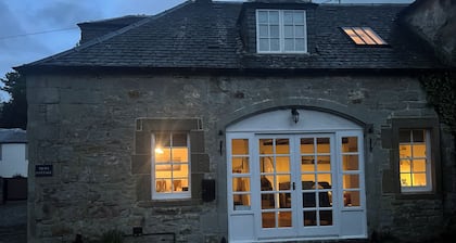 Cosy Cottage on Peaceful Private Estate