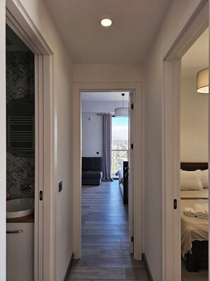 2 Schlafzimmer, Zimmersafe, Bügeleisen/Bügelbrett, WLAN