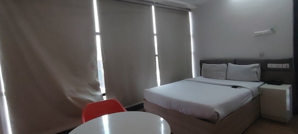 Chambre Double Deluxe, vue ville | Bureau, Wi-Fi gratuit