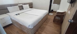 Desk, free WiFi - Hotel my place (Hyderabad)
