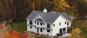 Giuliana Rose Farmhouse