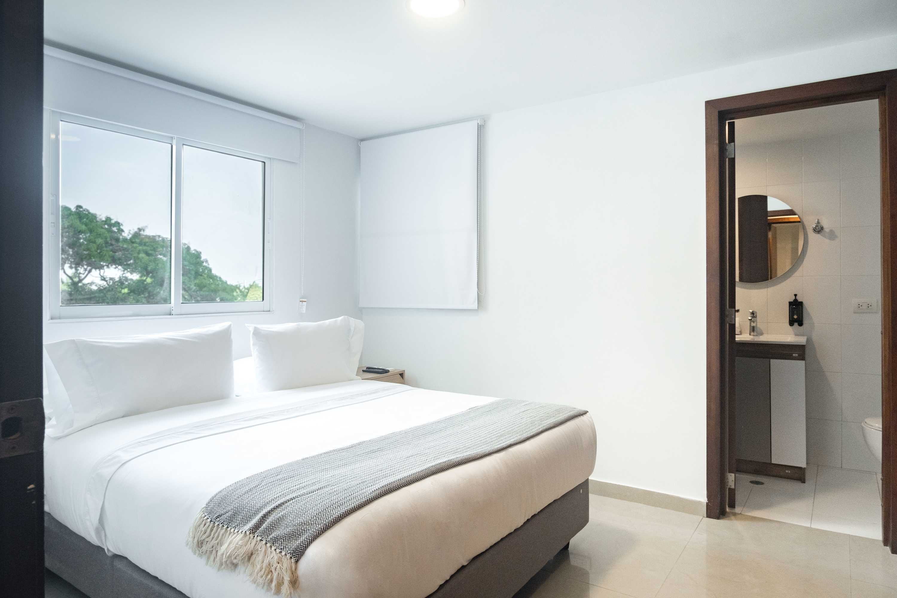 2 slaapkamers, een strijkplank/strijkijzer, beddengoed