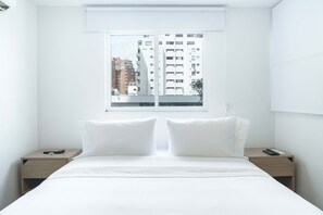 2 chambres, fer et planche à repasser, draps fournis