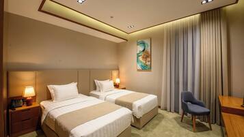 Superior Twin Room | Minibar, desk, laptop workspace, soundproofing