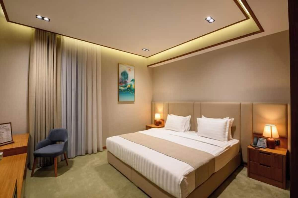 Minibar, desk, laptop workspace, soundproofing