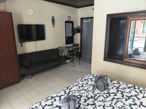 Habitación, balcón | Caja de seguridad en la habitación, insonorización y wifi gratis 