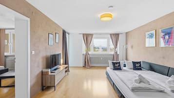 2 Schlafzimmer, Schreibtisch, Reisekinderbett, kostenloses WLAN