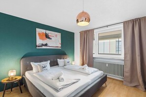 2 bedrooms, desk, travel cot, free WiFi - City Apartment | View & WIFI (Kempten (Allgäu))