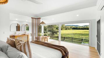 5 bedrooms, iron/ironing board, travel cot, WiFi