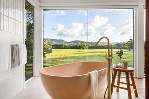 Interior - Paddock View Ranch in the Sunny Coast Countryside (Belli Park)