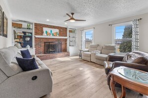 TV, fireplace, offices