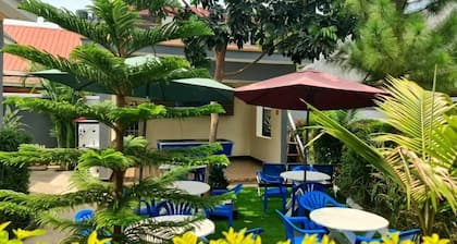 Meltonia Luxury Inn
