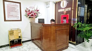 Reception - Huong Linh Apartment (Hanoi)