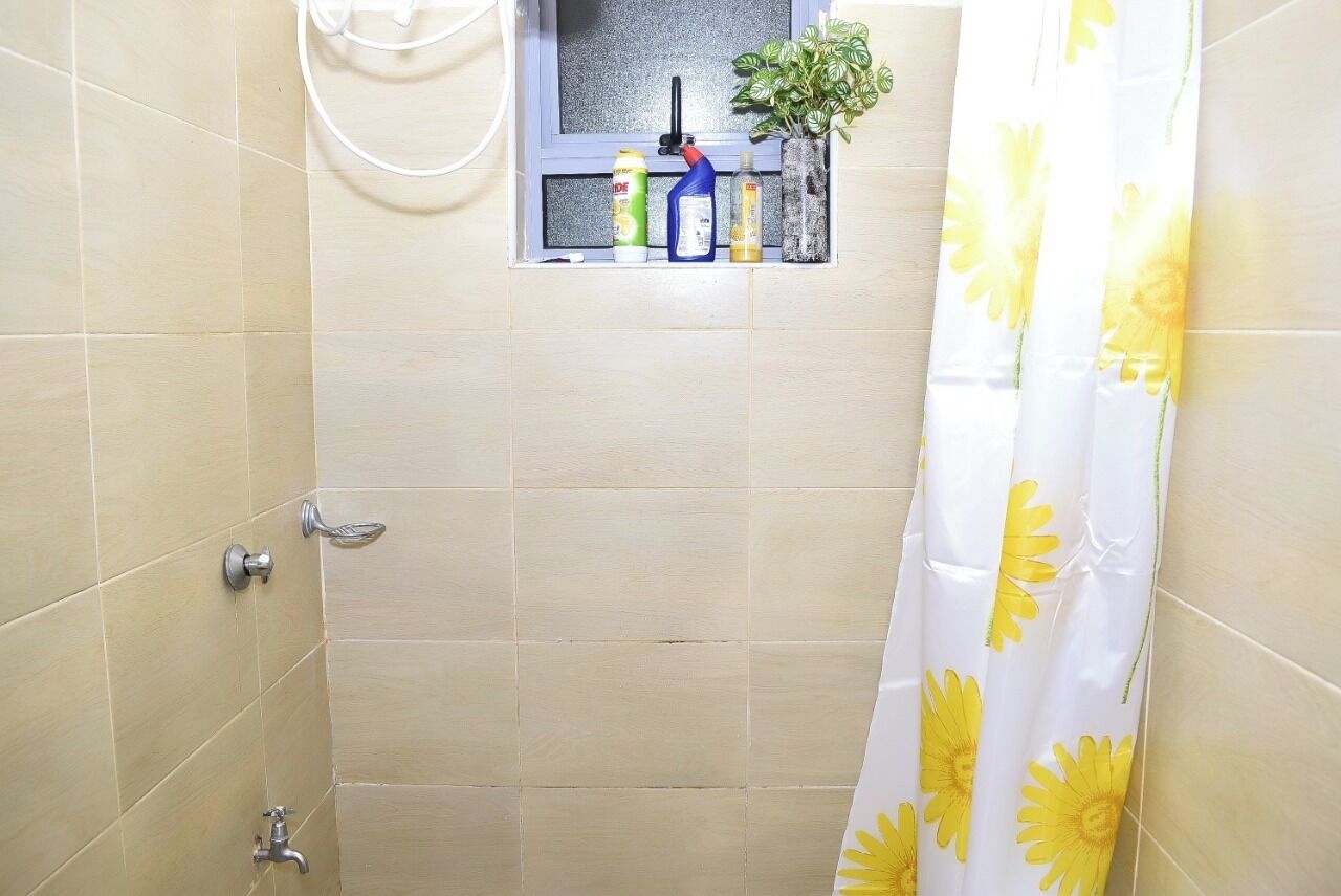 Comfort Apartment, City View | Bathroom | Shower, slippers, towels, soap