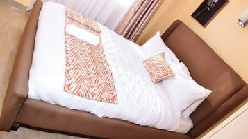 Comfort-Apartment, Stadtblick | 1 Schlafzimmer, individuell dekoriert, individuell eingerichtet