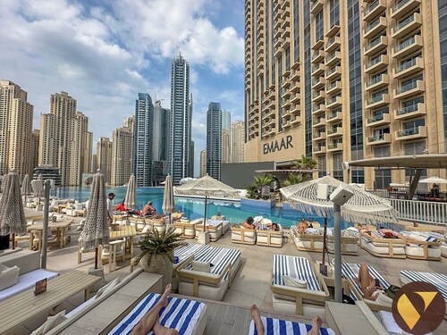 JW Marriott 26th Floor Marina Mall Acces