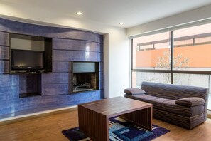 Apartment, Smoking | 1 bedroom