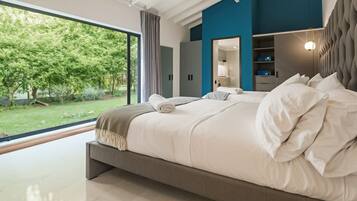 6 bedrooms
