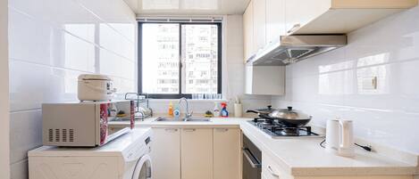 Microondas y parrilla de estufa