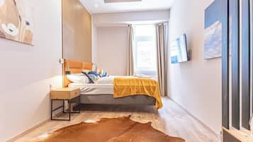 Habitación básica, 1 cama de matrimonio grande, no fumadores, vistas a la ciudad | Vistas a la ciudad