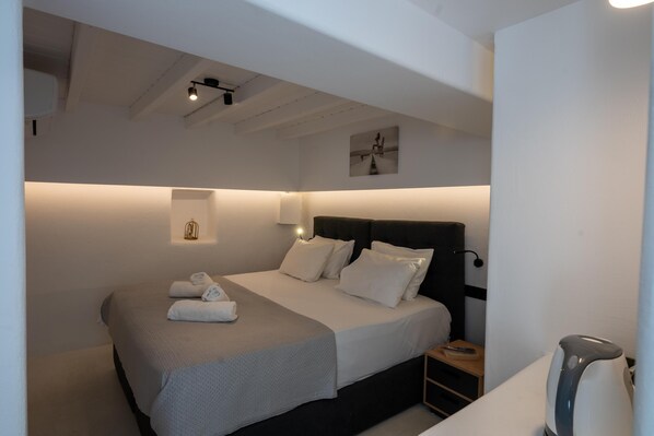 1 slaapkamer, een strijkplank/strijkijzer, wifi, beddengoed