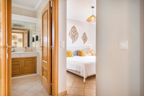 Comfort Apartment, 2 Bedrooms, Balcony | 2 bedrooms, blackout drapes, free WiFi