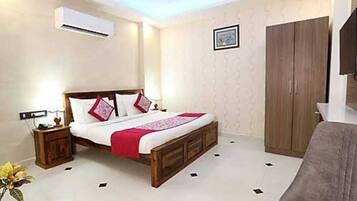 Rom – basic | Skrivebord og wi-fi (inkludert)