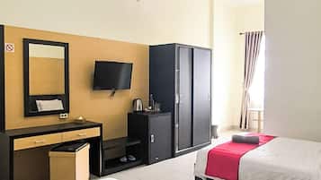 Deluxe Twin Room | Desk, laptop workspace, free WiFi
