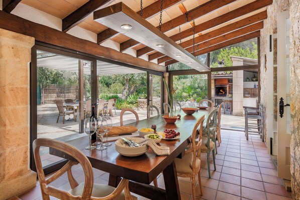 Dining - Villa Montana - Impressive garden (Illes Balears)