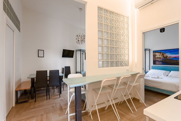 5 habitaciones, wifi y ropa de cama 