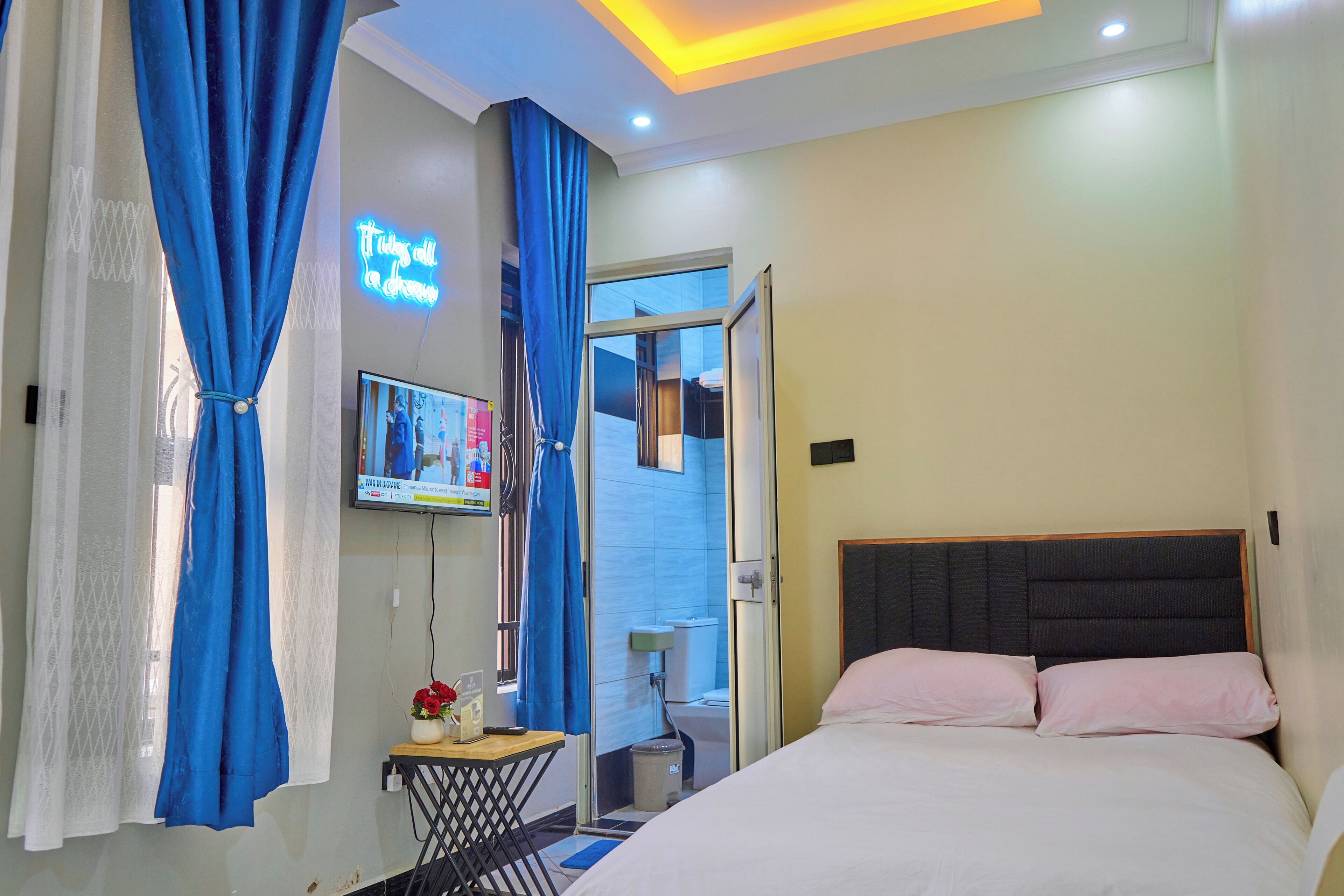 ルーム | WiFi (無料)