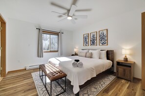 4 chambres, fer et planche à repasser, Wi-Fi gratuit, draps fournis