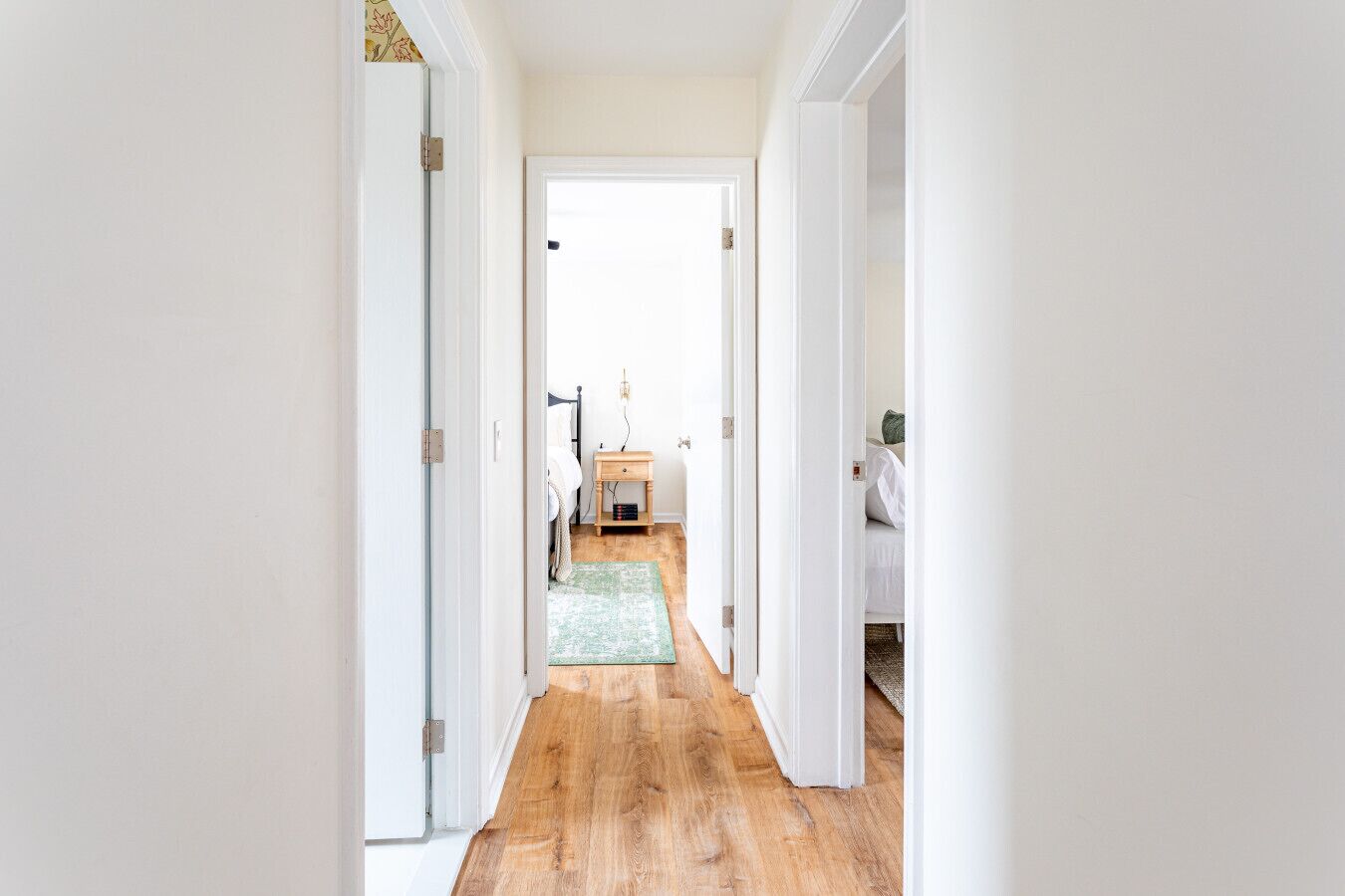 4 bedrooms, desk, iron/ironing board, travel cot