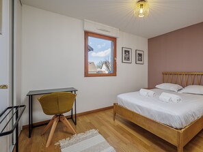 3 chambres, Wi-Fi gratuit, draps fournis