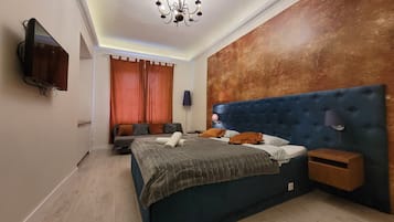 Comfort Quadruple Room | Individually decorated, individually furnished, iron/ironing board