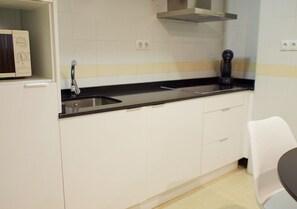 Apartemen Standar, pemandangan kota | Dapur pribadi