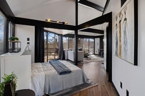 3 bedrooms, desk, free WiFi, bed sheets