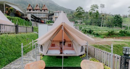 Glmaping Telaga Menjer By Travelink