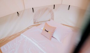 Deluxe Tent, Valley View | Meja, Wi-fi percuma