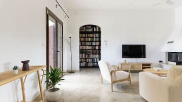 Vila luxo, vista para a piscina | Área de estar