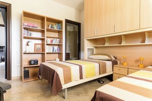 Villa Deluxe, vue piscine | 2 chambres, fer et planche à repasser, Wi-Fi gratuit