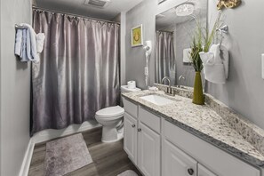 Doccia, asciugacapelli, asciugamani