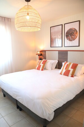 9 bedrooms, iron/ironing board, travel crib, free WiFi - Aparthotel (2 to 4 people) Golf side, with view of the greens (Juvignac)