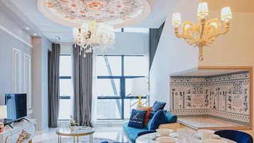 Luxury Duplex, 2 Bedrooms, Non Smoking