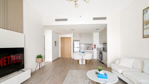 Apartment - Breeze at Creek Beach - 501 1BD (Dubai)