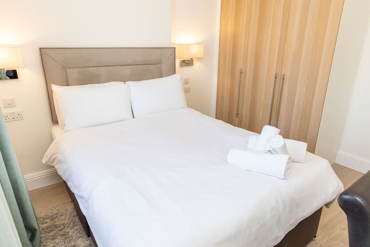 Apartamento família, vista para a cidade | 2 quartos, Wi-Fi de cortesia