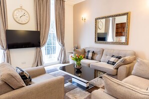 Deluxe Apartment, 2 Bedrooms, City View | Lounge - Marylebone Executive Apartments (London)