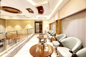 Snack bar - Hotel Shore I Faridabad (Faridabad)