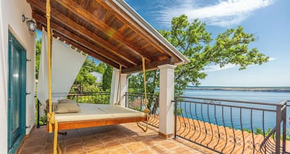 Villa Cikas Palmhouse